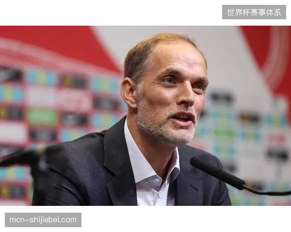 托马斯·图赫尔可能会在淘汰赛阶段变阵三中卫，以增强防守的韧性